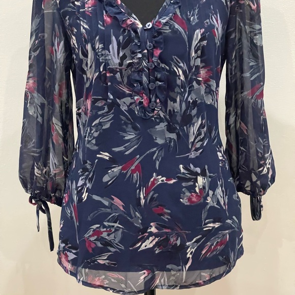 Elle XS‎ Navy Floral Sheath with Built in Tank Top - Picture 6 of 7